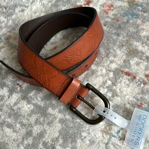 NWT dockers genuine leather belt size M